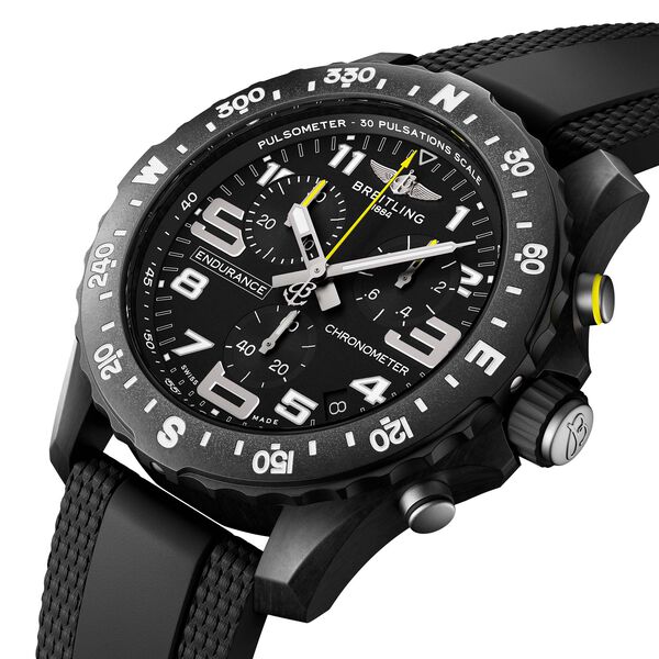 Endurance Pro 44 mm chronographe SuperQuartz&trade;  en Breitlight&reg;